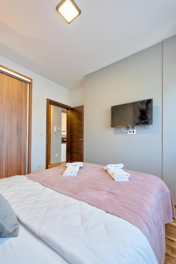 Titova Mountain View Apartment
