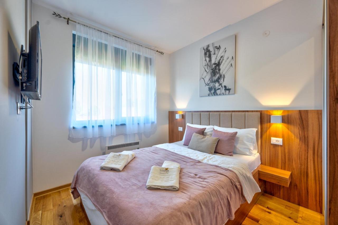 Titova Mountain View Apartment